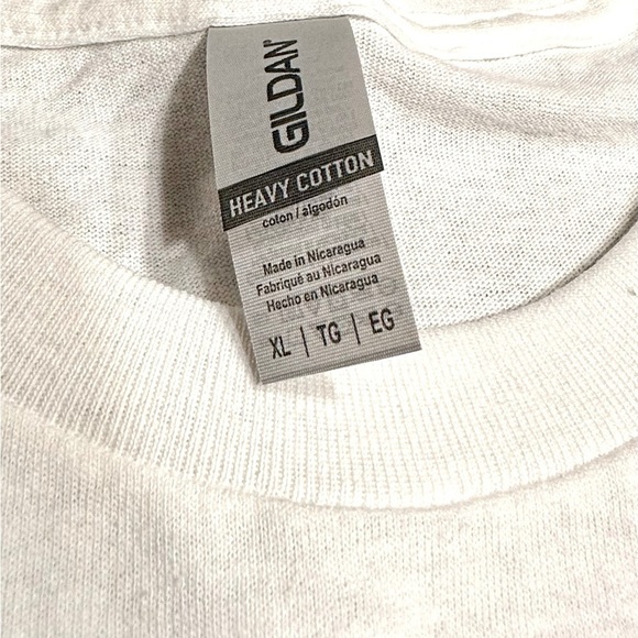 Women’s Custom Made Minnie Mouse Boston Celtics T-shirt - Size XL - NWOT - Picture 3 of 3